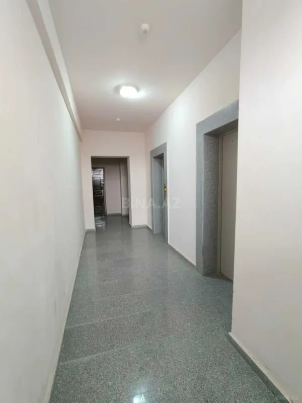 Satılır 4 otaqlı mənzil 150 m²