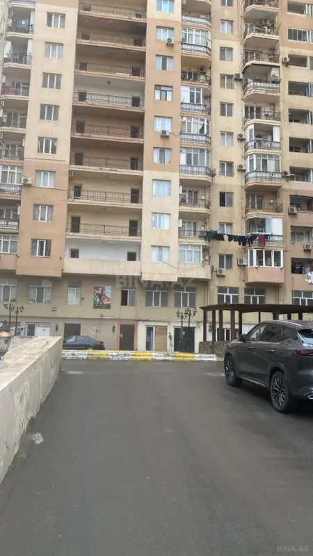Satılır 3 otaqlı mənzil 105 m²