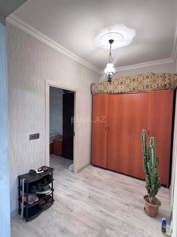 Satılır 2 otaqlı mənzil 65 m²