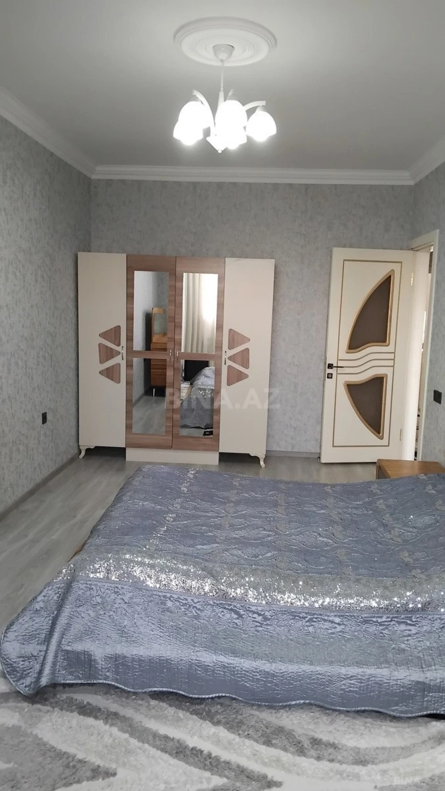 Satılır 3 otaqlı mənzil 85 m²