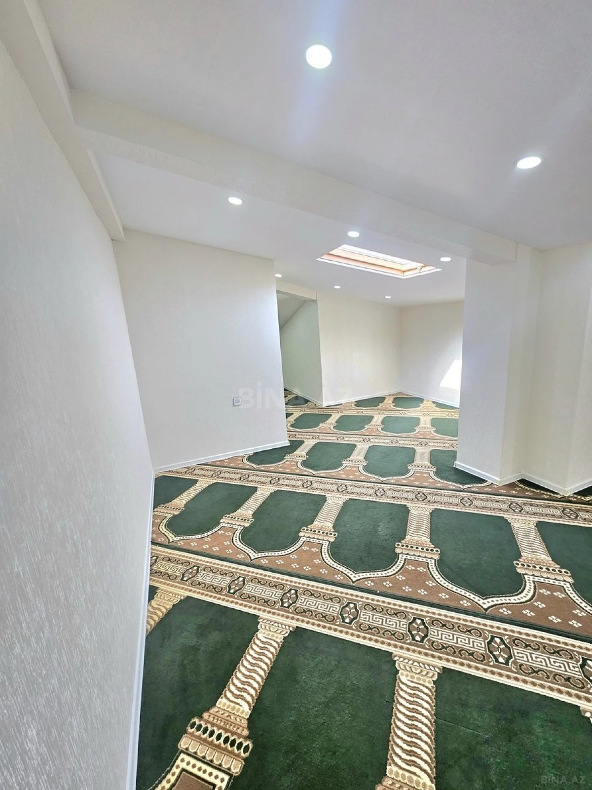 Satılır 2 otaqlı mənzil 57 m²