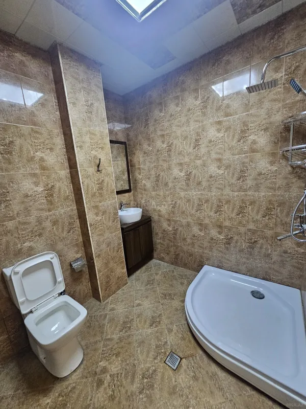 Satılır 2 otaqlı mənzil 57 m²