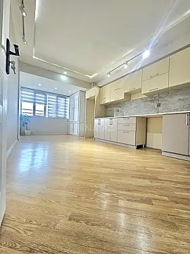 Satılır 2 otaqlı mənzil 57 m²