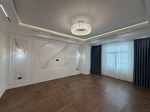 Satılır 4 otaqlı mənzil 181 m² — Bakı 4 otaq 181.00 m²