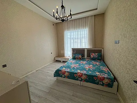 Kirayə verilir 3 otaqlı həyət evi 200 m²