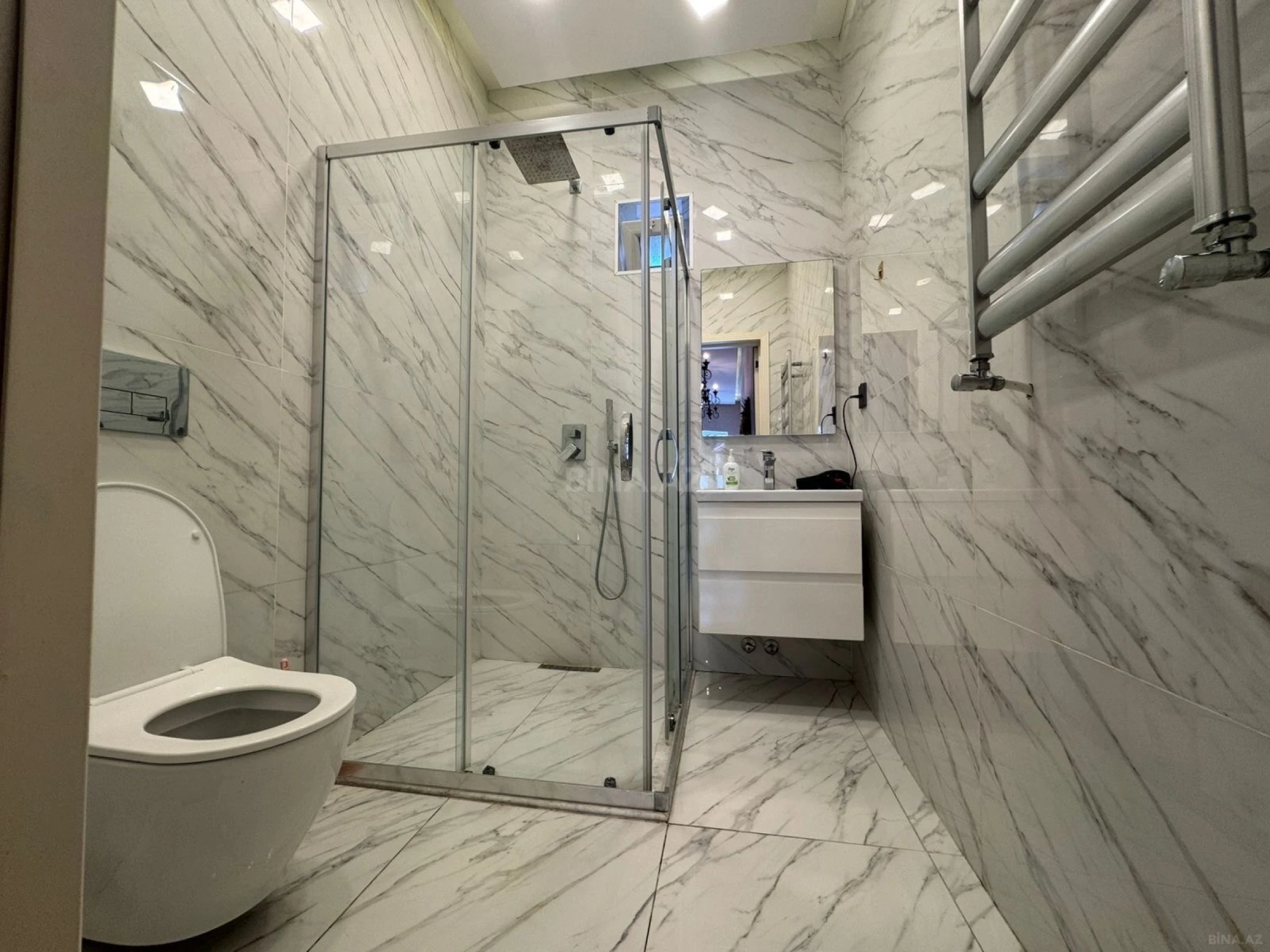 Kirayə verilir 3 otaqlı həyət evi 200 m²