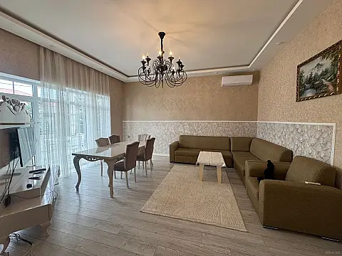 Kirayə verilir 3 otaqlı həyət evi 200 m²