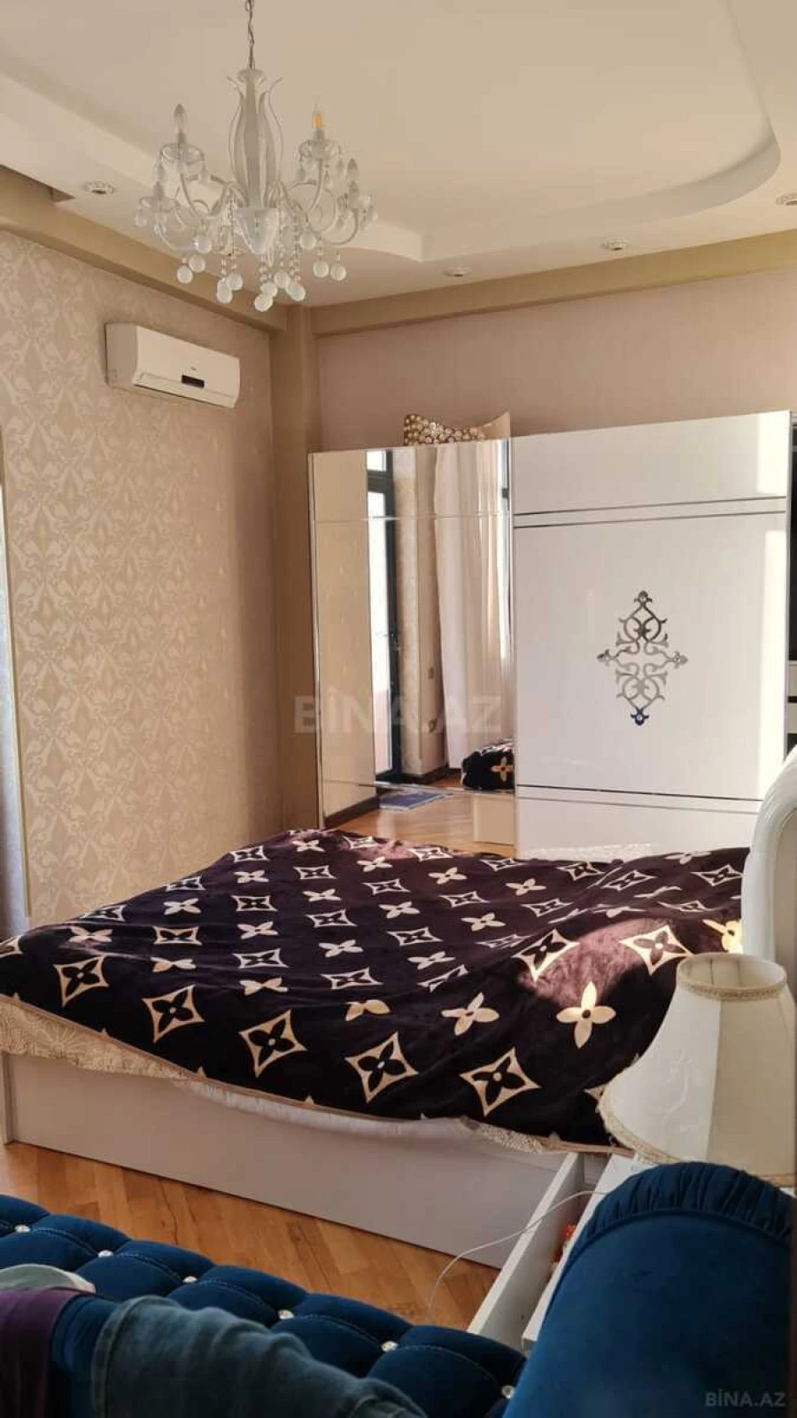 Satılır 3 otaqlı mənzil 106 m²