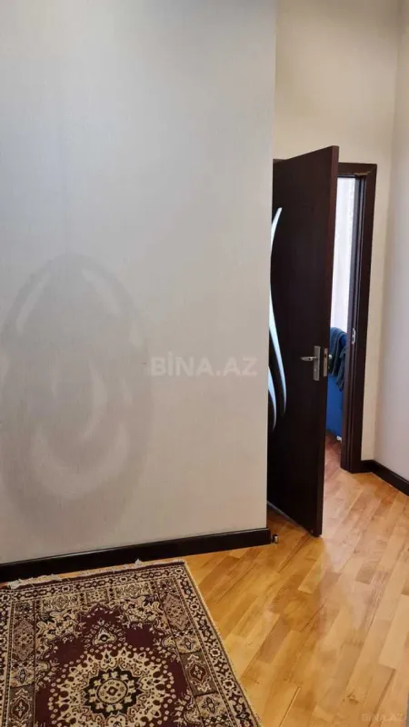 Satılır 3 otaqlı mənzil 106 m²