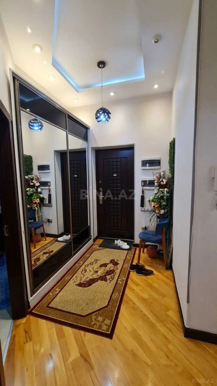 Satılır 3 otaqlı mənzil 106 m²
