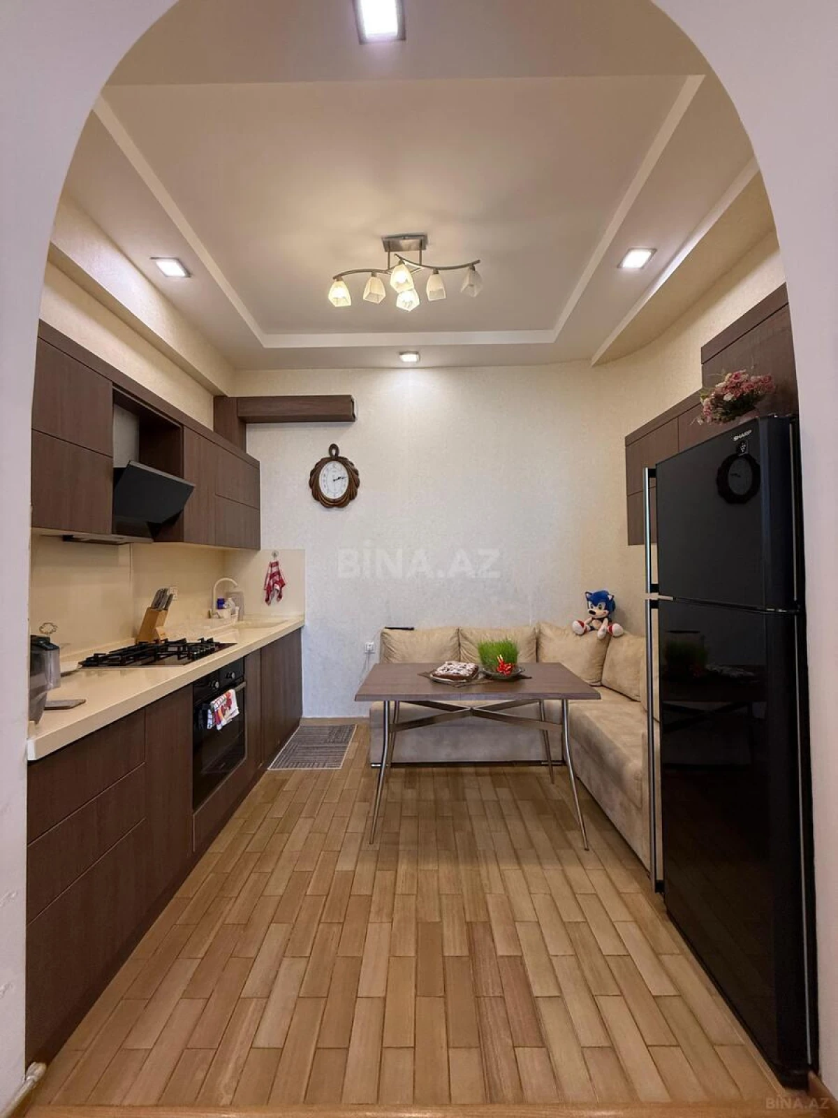 Satılır 2 otaqlı mənzil 82 m²