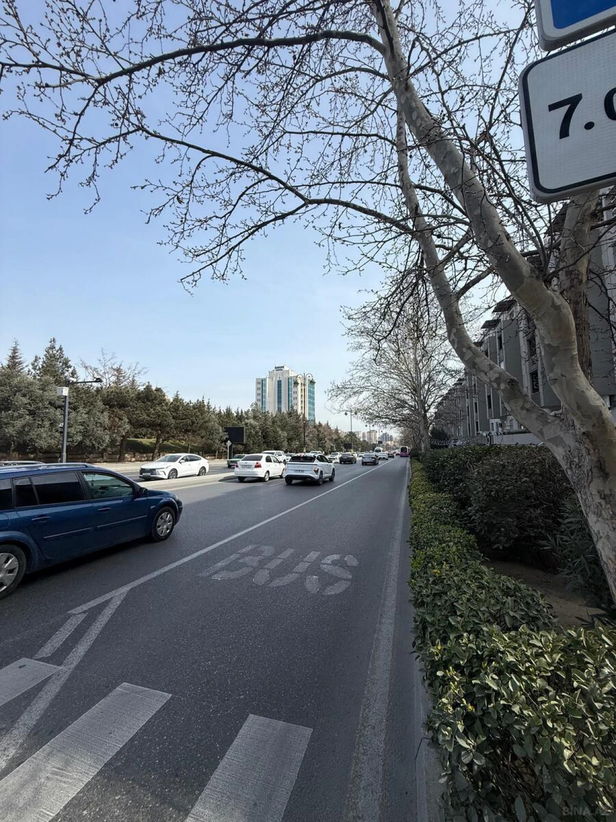 Satılır 2 otaqlı mənzil 82 m²