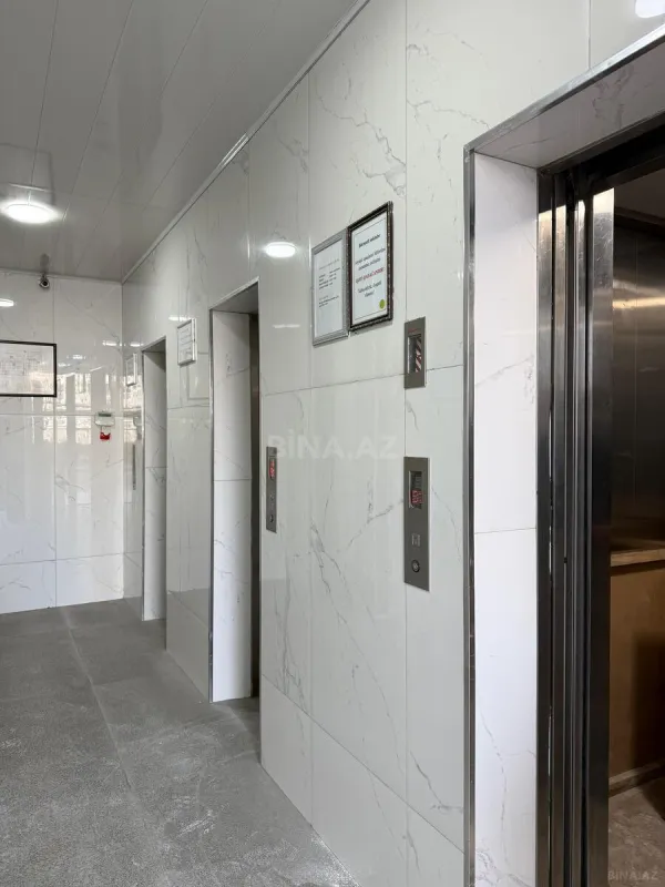 Satılır 2 otaqlı mənzil 82 m²