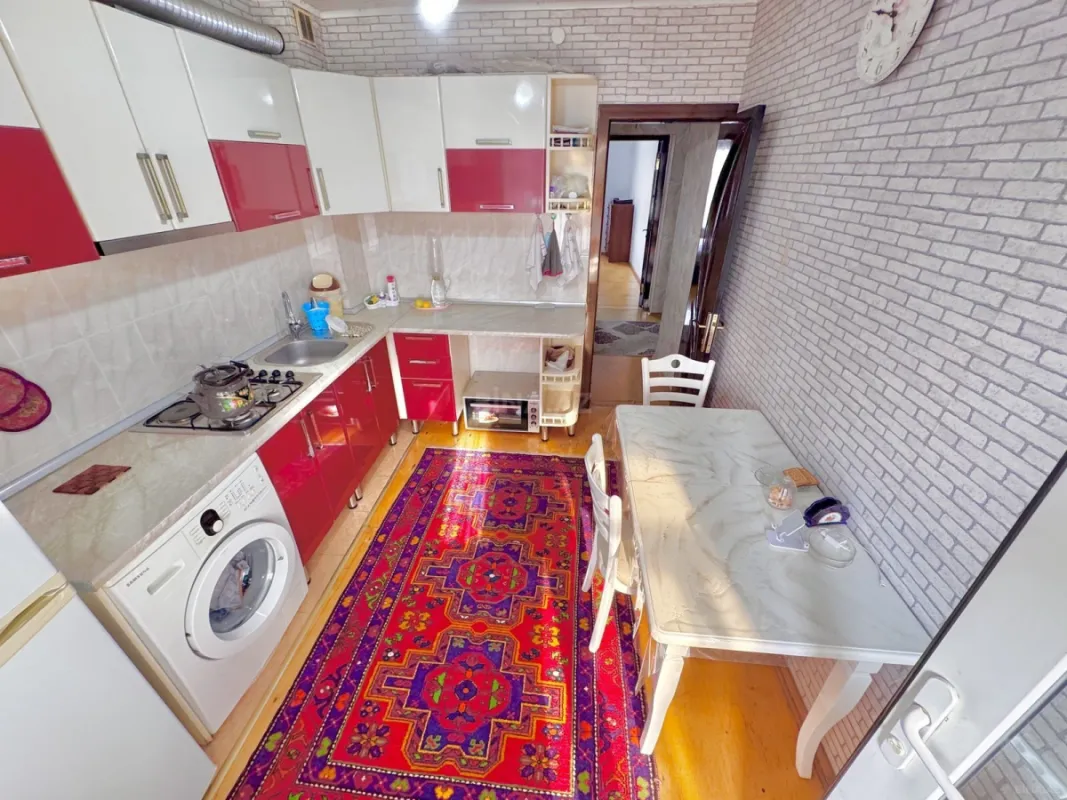 Satılır 3 otaqlı mənzil 90 m²