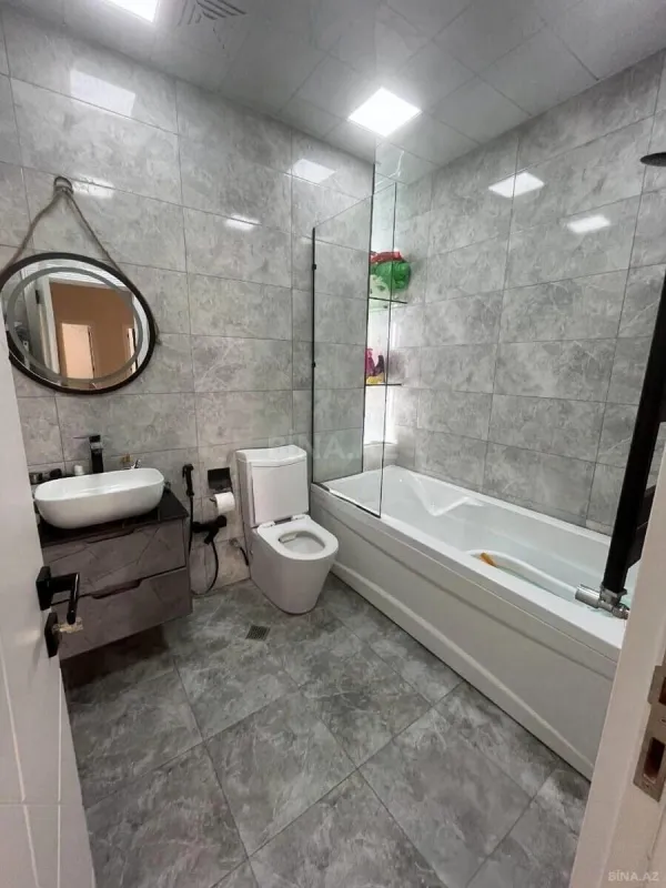 Satılır 3 otaqlı mənzil 127 m²