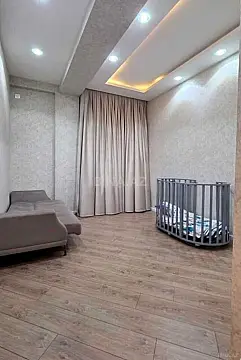 Satılır 3 otaqlı mənzil 127 m²