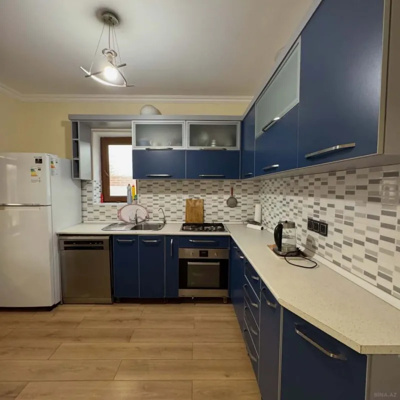 Satılır 6 otaqlı həyət evi 190 m²