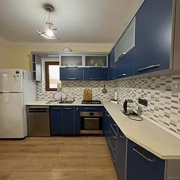 Satılır 6 otaqlı həyət evi 190 m²