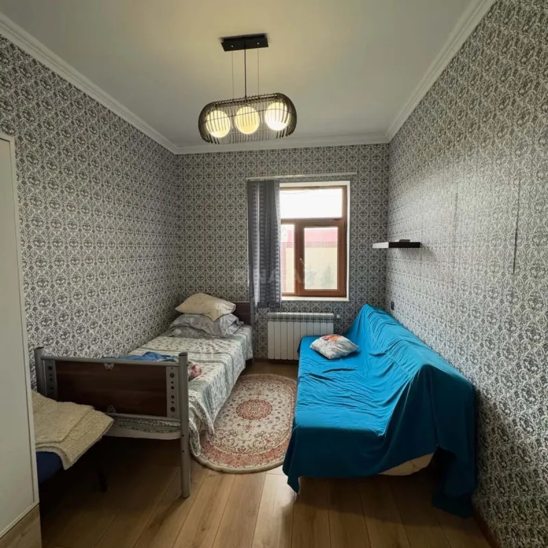 Satılır 6 otaqlı həyət evi 190 m²