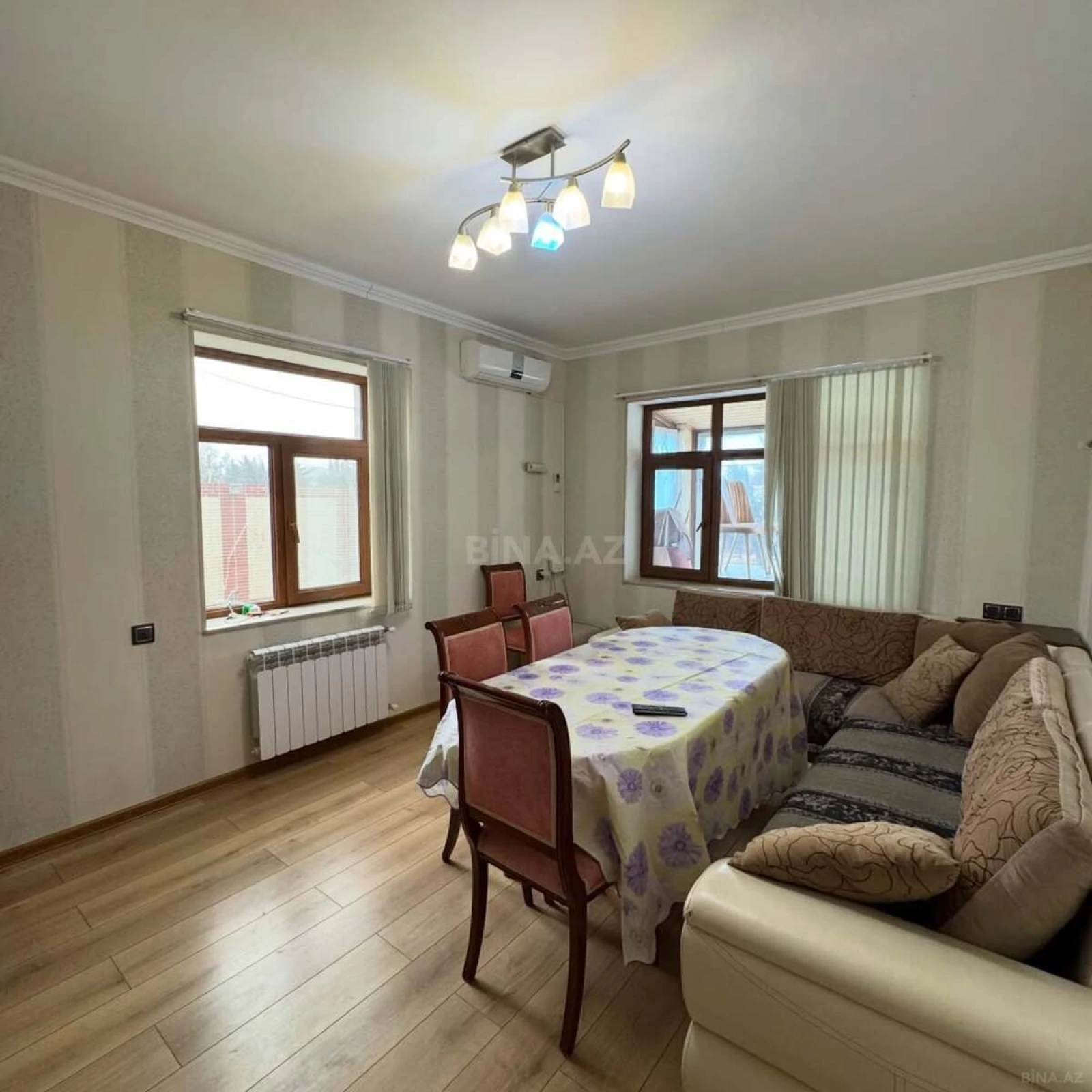 Satılır 6 otaqlı həyət evi 190 m²