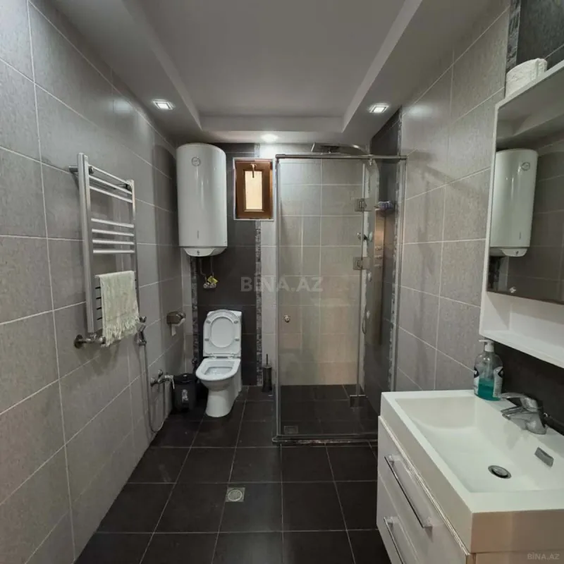 Satılır 6 otaqlı həyət evi 190 m²