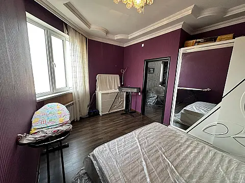 Satılır 2 otaqlı mənzil 63 m²