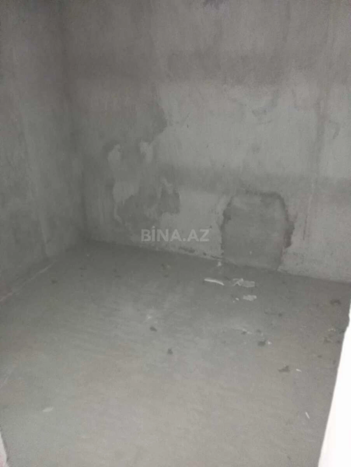 Satılır 2 otaqlı mənzil 83 m²