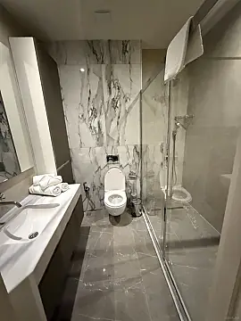 Kirayə verilir 2 otaqlı mənzil 100 m²