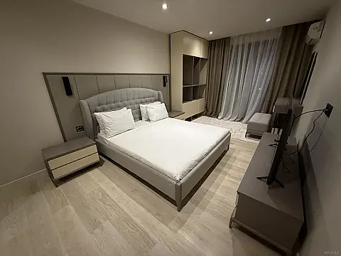 Kirayə verilir 2 otaqlı mənzil 100 m²