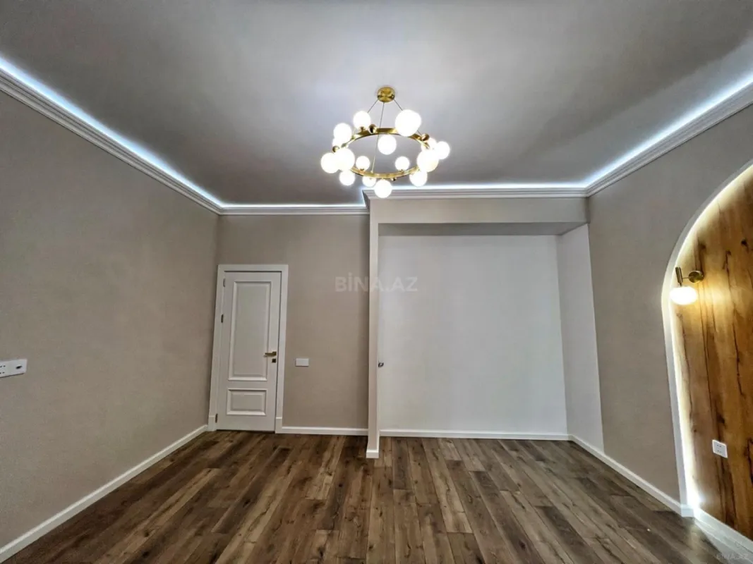Satılır 6 otaqlı həyət evi 460 m²