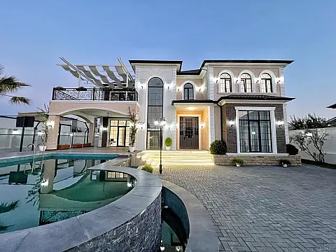 Satılır 6 otaqlı həyət evi 460 m²