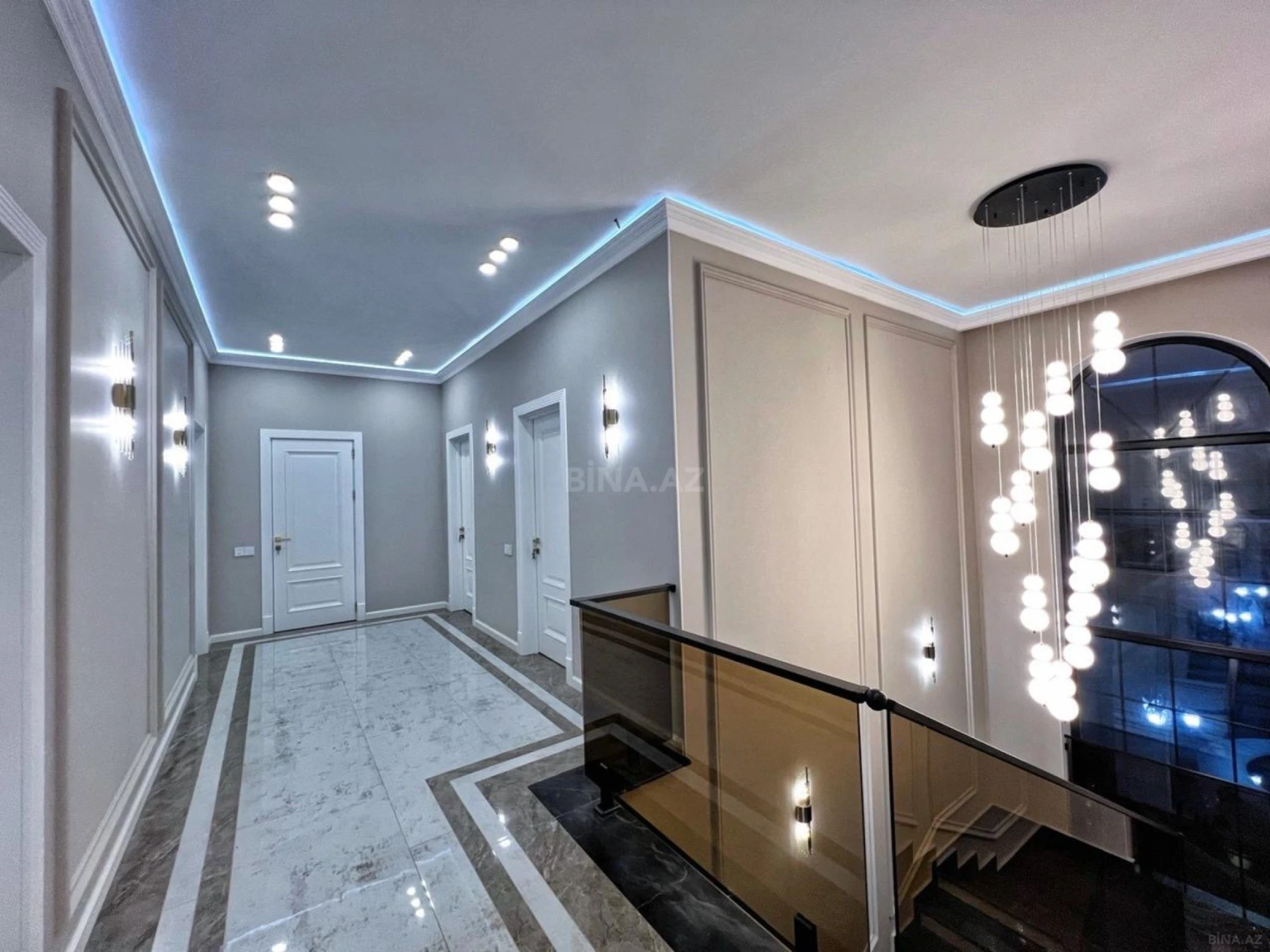 Satılır 6 otaqlı həyət evi 460 m²