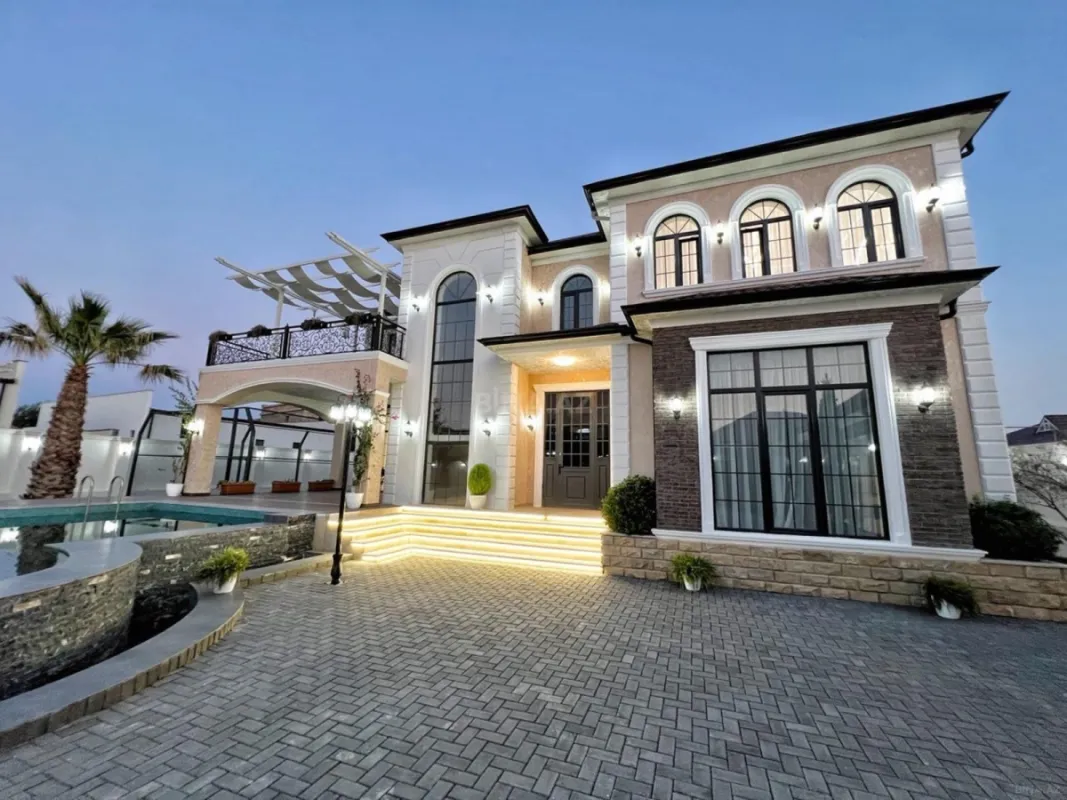 Satılır 6 otaqlı həyət evi 460 m²