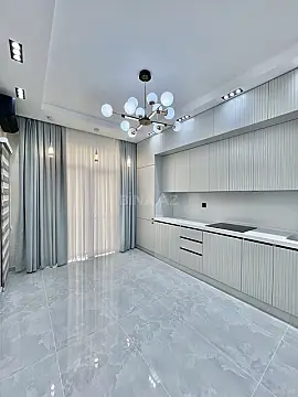 Satılır 2 otaqlı mənzil 80 m²