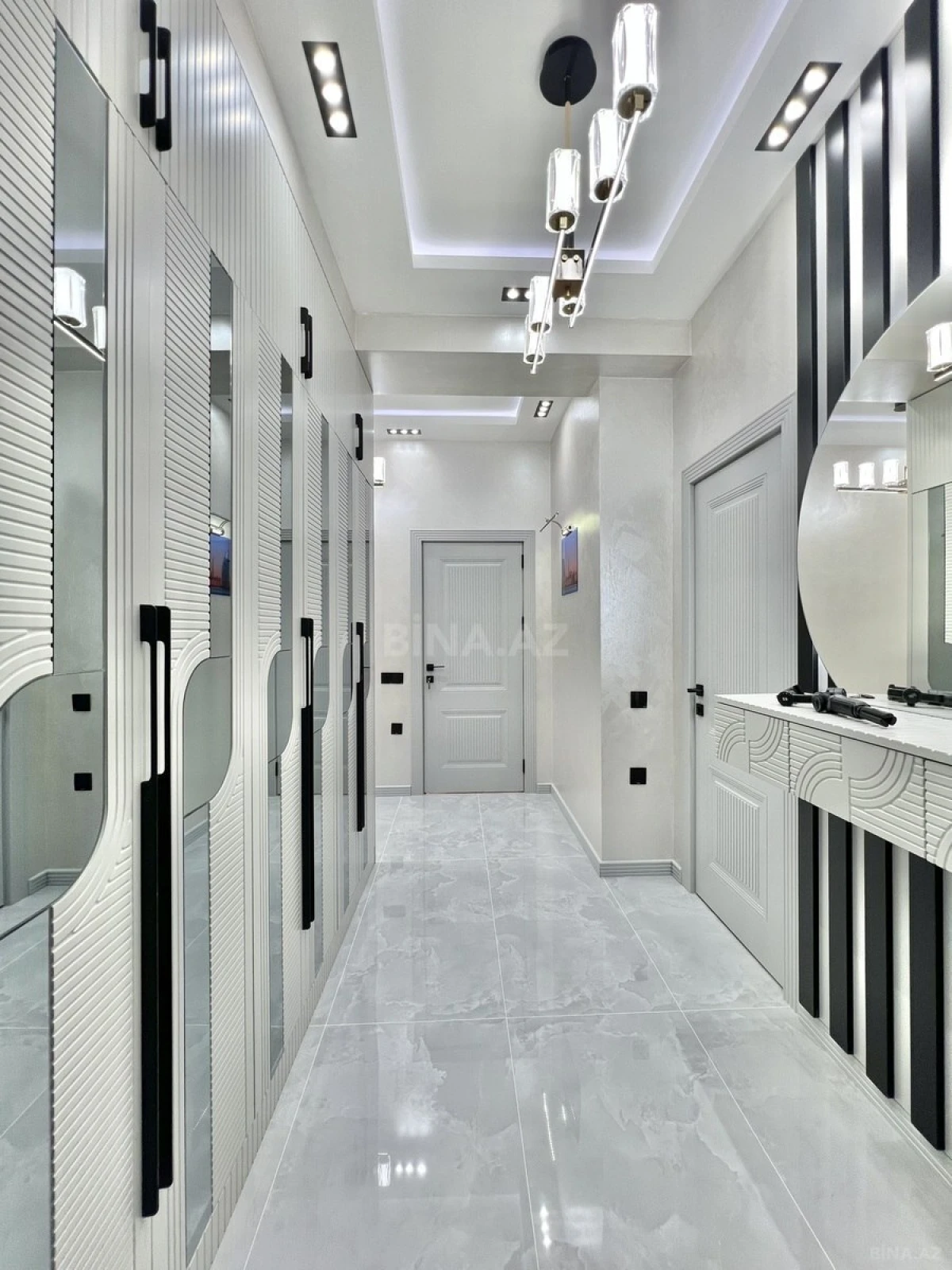 Satılır 2 otaqlı mənzil 80 m²