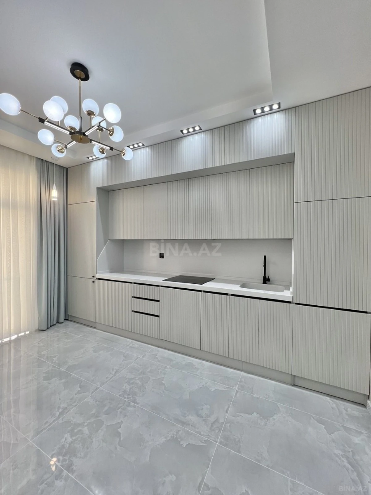 Satılır 2 otaqlı mənzil 80 m²