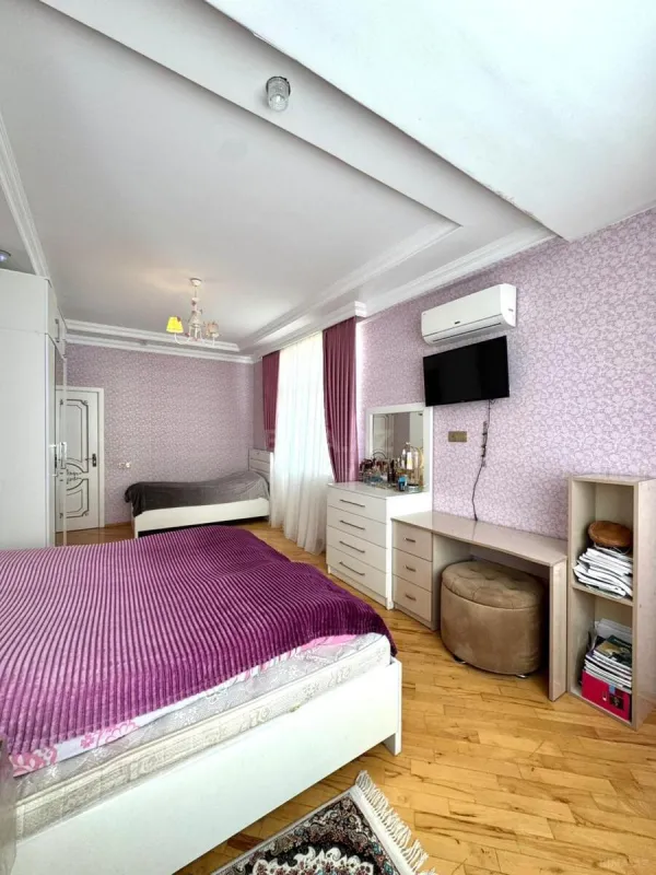Satılır 3 otaqlı mənzil 115 m²