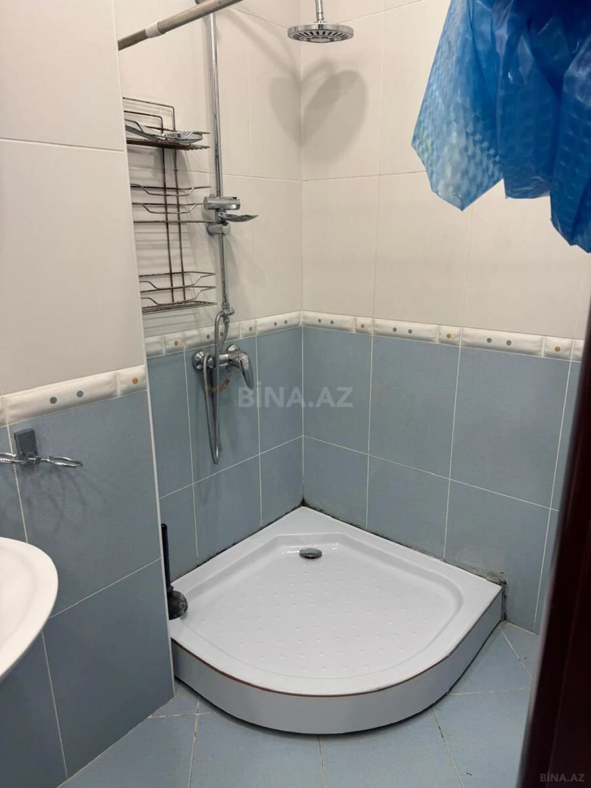 Kirayə verilir 3 otaqlı mənzil 150 m²