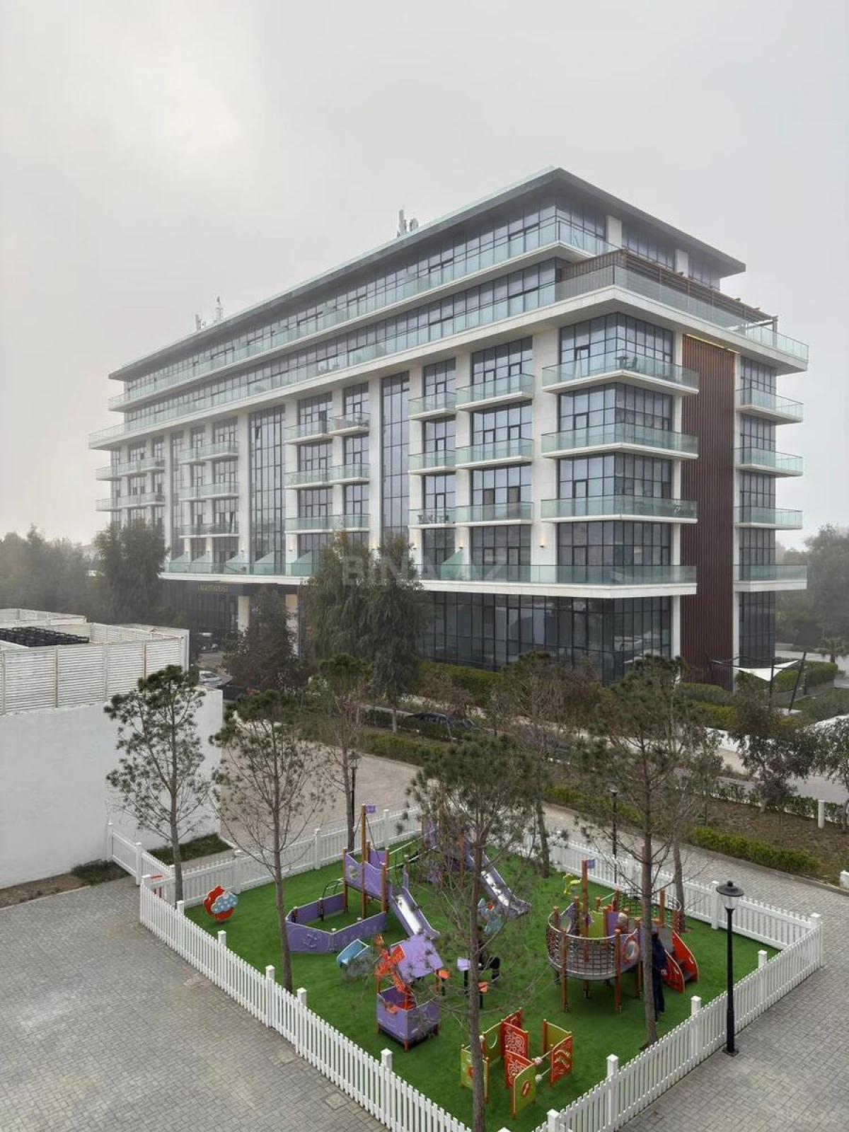 Satılır 2 otaqlı mənzil 81.5 m²