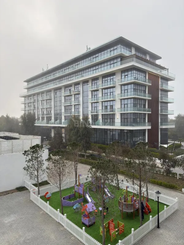 Satılır 2 otaqlı mənzil 81.5 m²