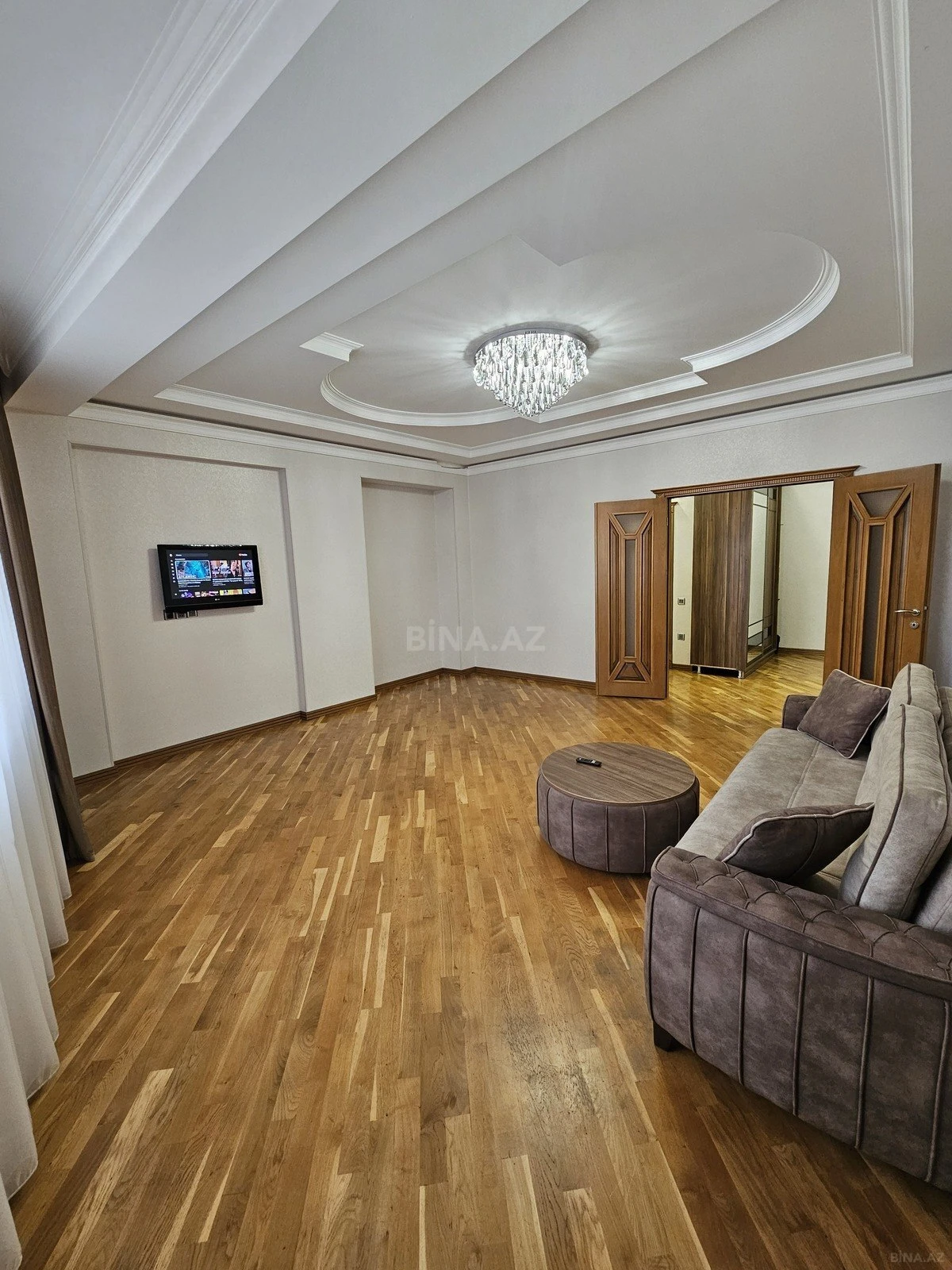 Kirayə verilir 2 otaqlı mənzil 80 m²