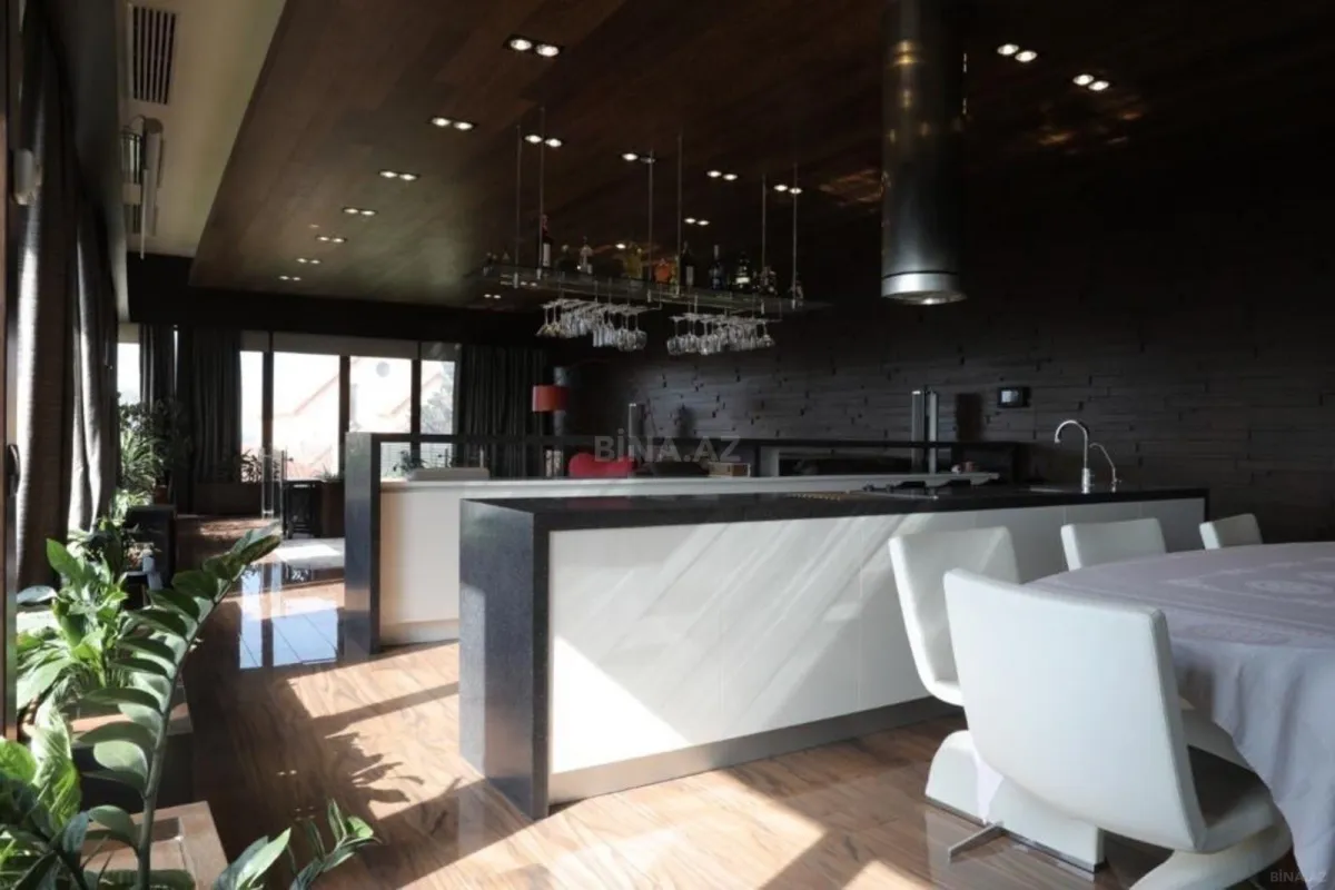 Kirayə verilir 5 otaqlı həyət evi 350 m²