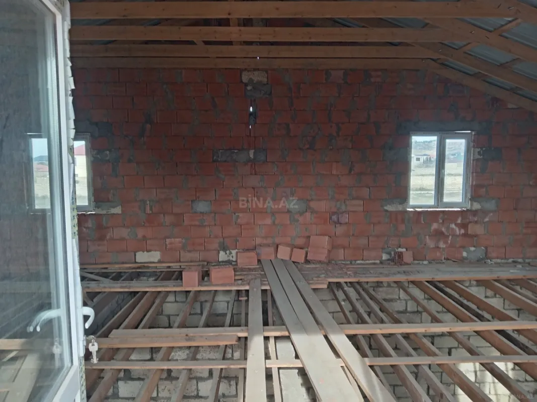 Satılır 4 otaqlı həyət evi 158 m²