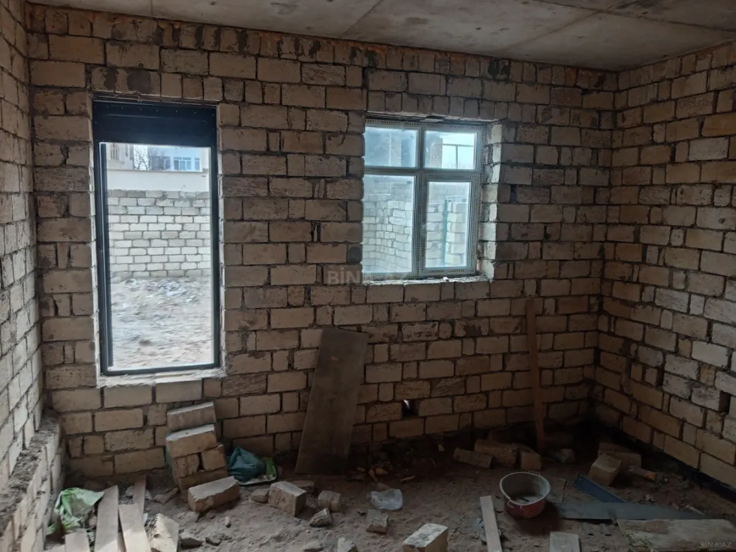 Satılır 4 otaqlı həyət evi 158 m²