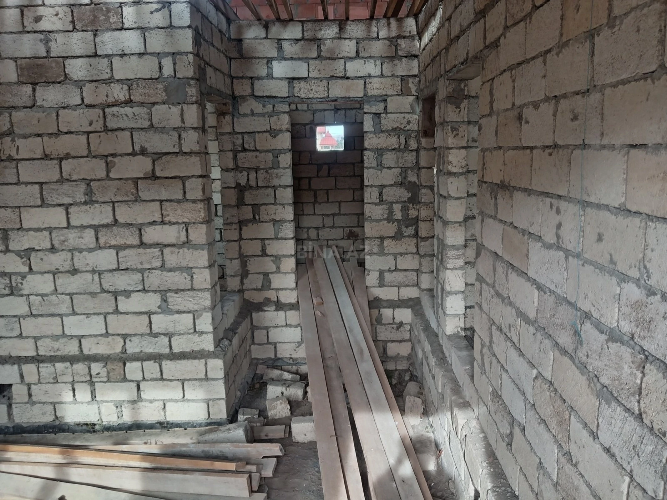 Satılır 4 otaqlı həyət evi 158 m²