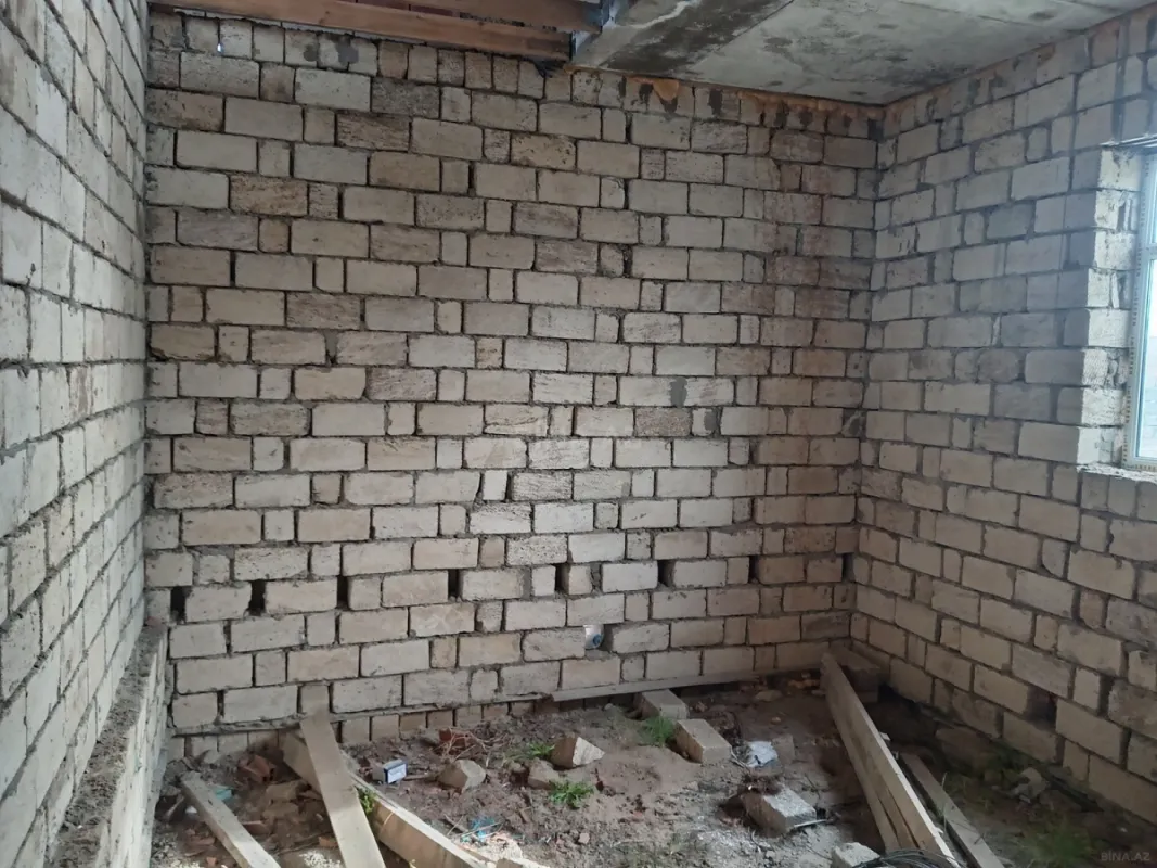 Satılır 4 otaqlı həyət evi 158 m²
