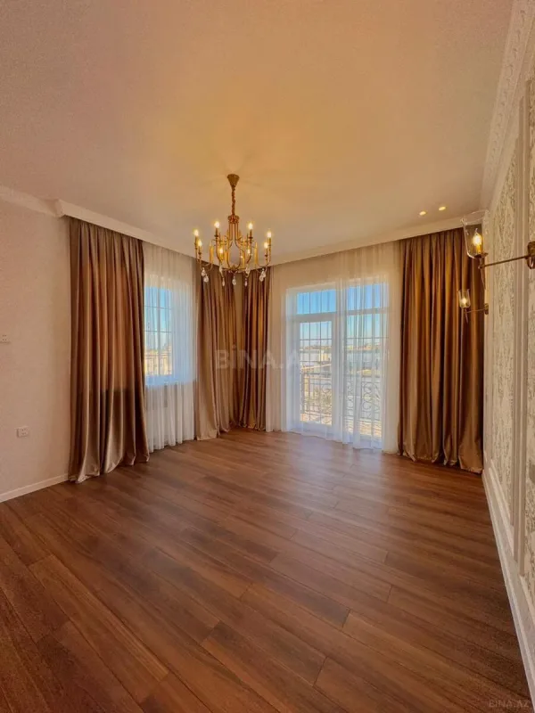 Satılır 4 otaqlı həyət evi 180 m²