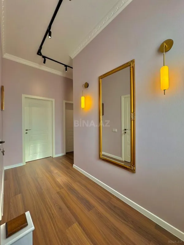 Satılır 4 otaqlı həyət evi 180 m²