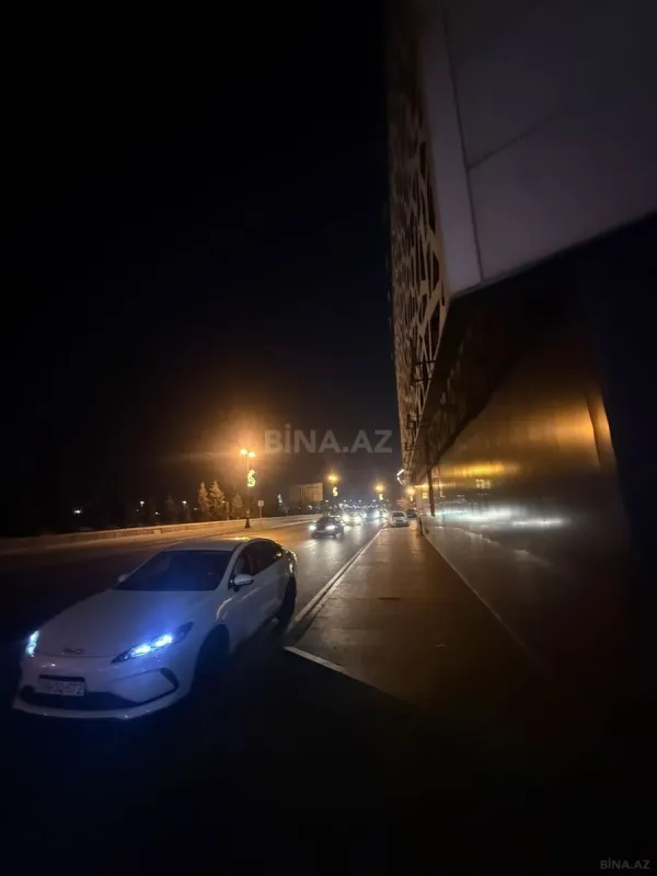 Satılır 3 otaqlı mənzil 159 m²