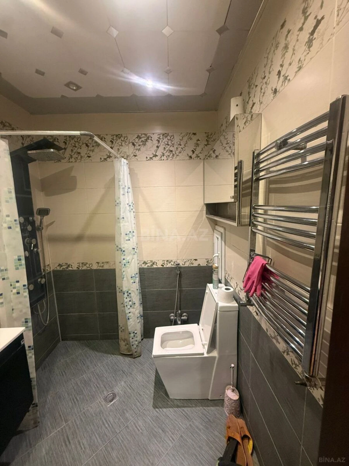 Satılır 3 otaqlı mənzil 159 m²